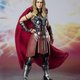 Imagen para el artículo titulado Ya puedes darle un primer vistazo a Natalie Portman como Thor en Thor: Love and Thunder